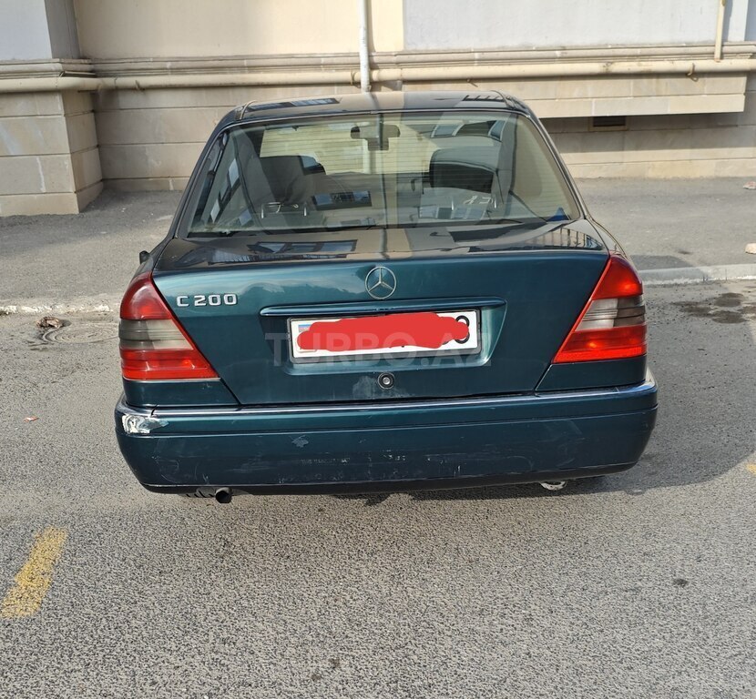 Mercedes C 180