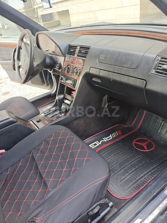 Mercedes C 180