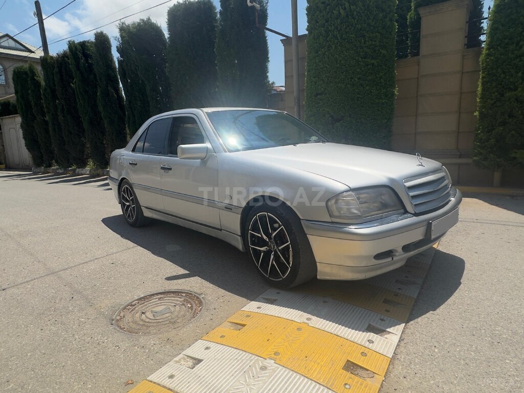 Mercedes C 220