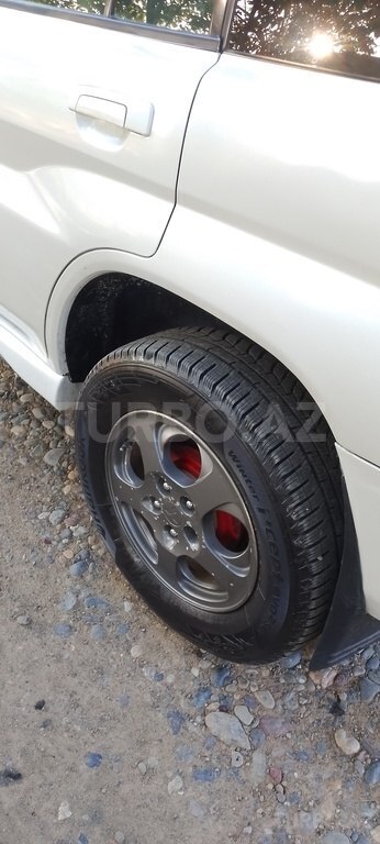 Mitsubishi Pajero io