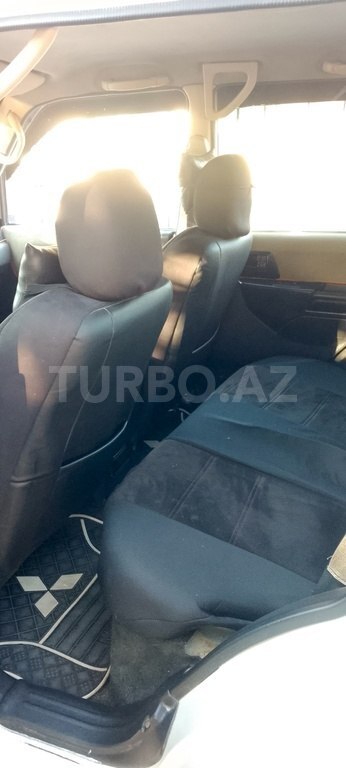 Mitsubishi Pajero io