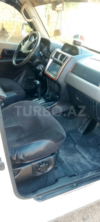 Mitsubishi Pajero io