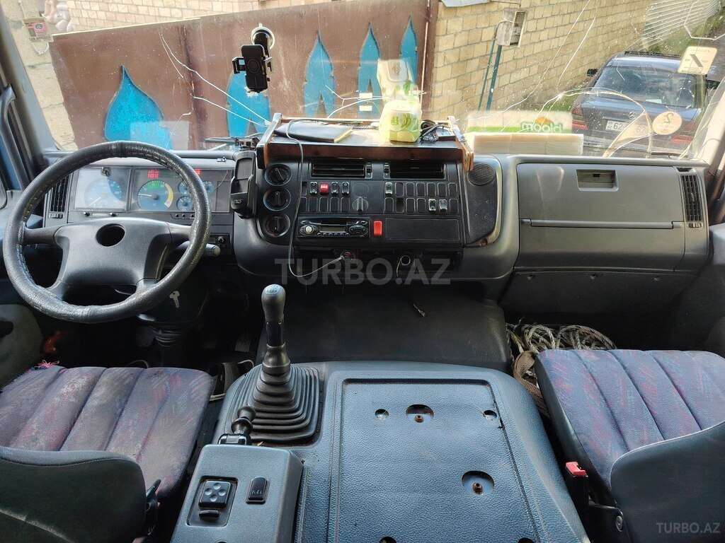 Mercedes Atego 1828