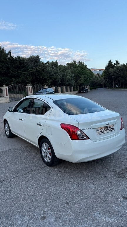 Nissan Sunny