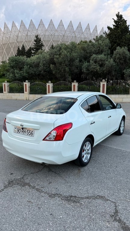 Nissan Sunny