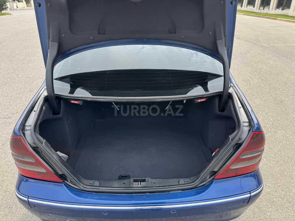Mercedes C 200