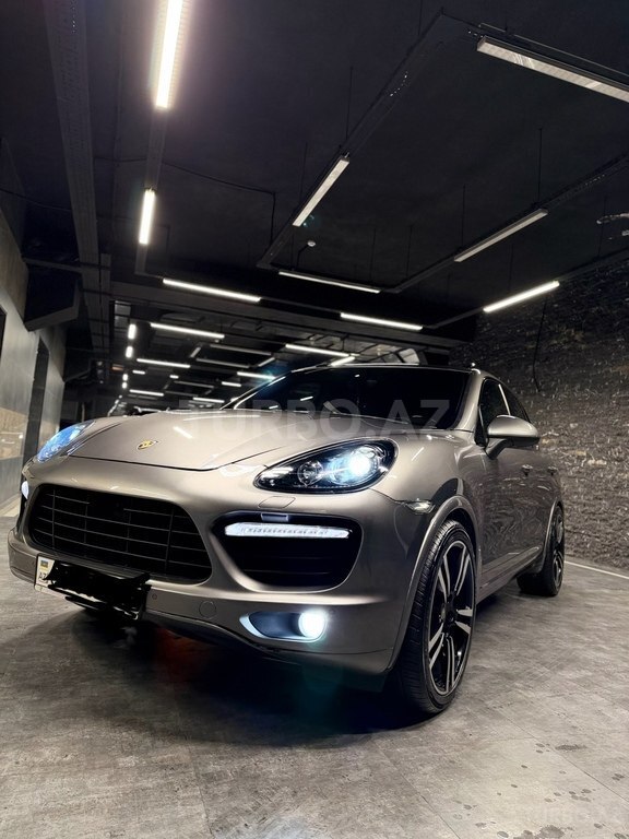 Porsche Cayenne Turbo S