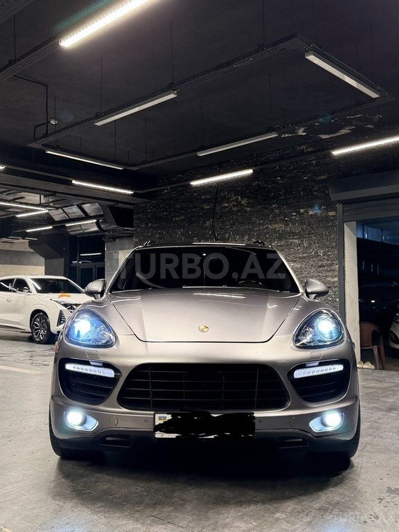 Porsche Cayenne Turbo S