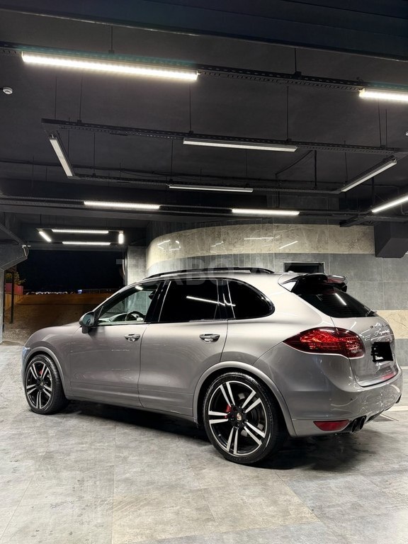 Porsche Cayenne Turbo S