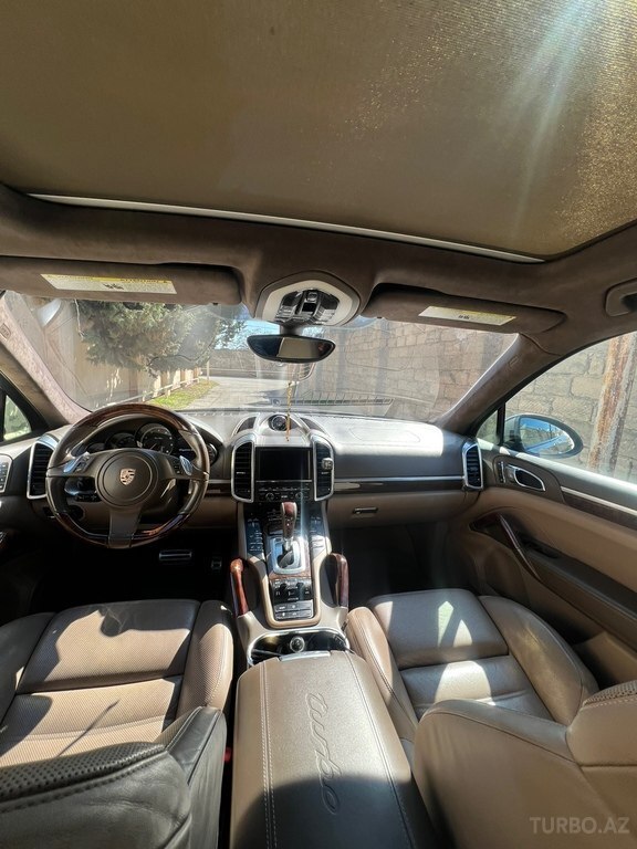 Porsche Cayenne Turbo S