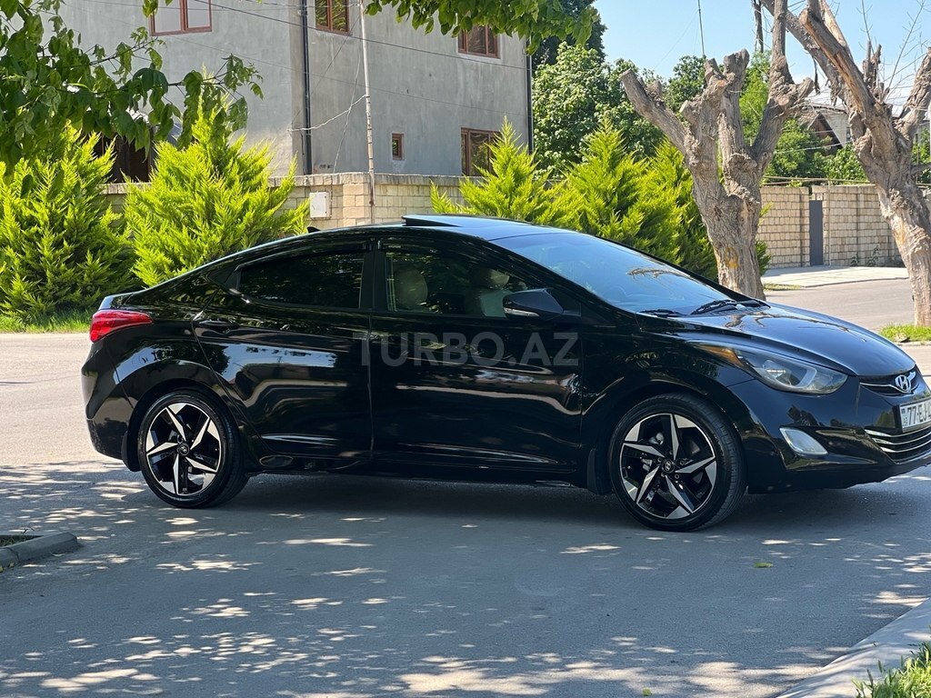 Hyundai Elantra