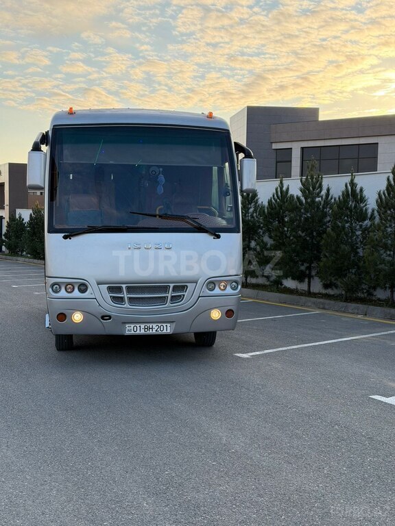 Isuzu Turkuaz