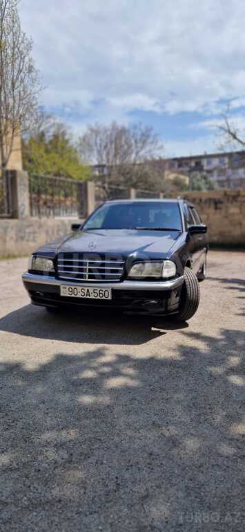 Mercedes C 180