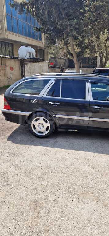 Mercedes C 180