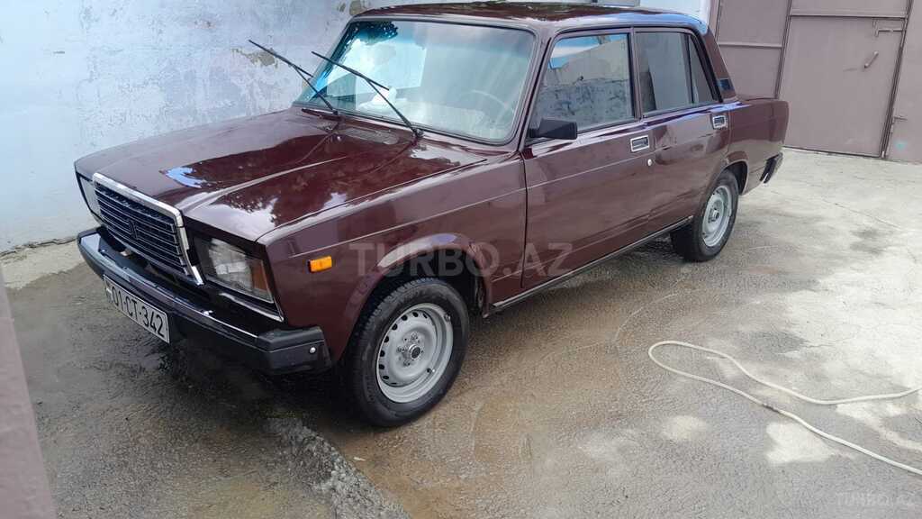 LADA (VAZ) 2107