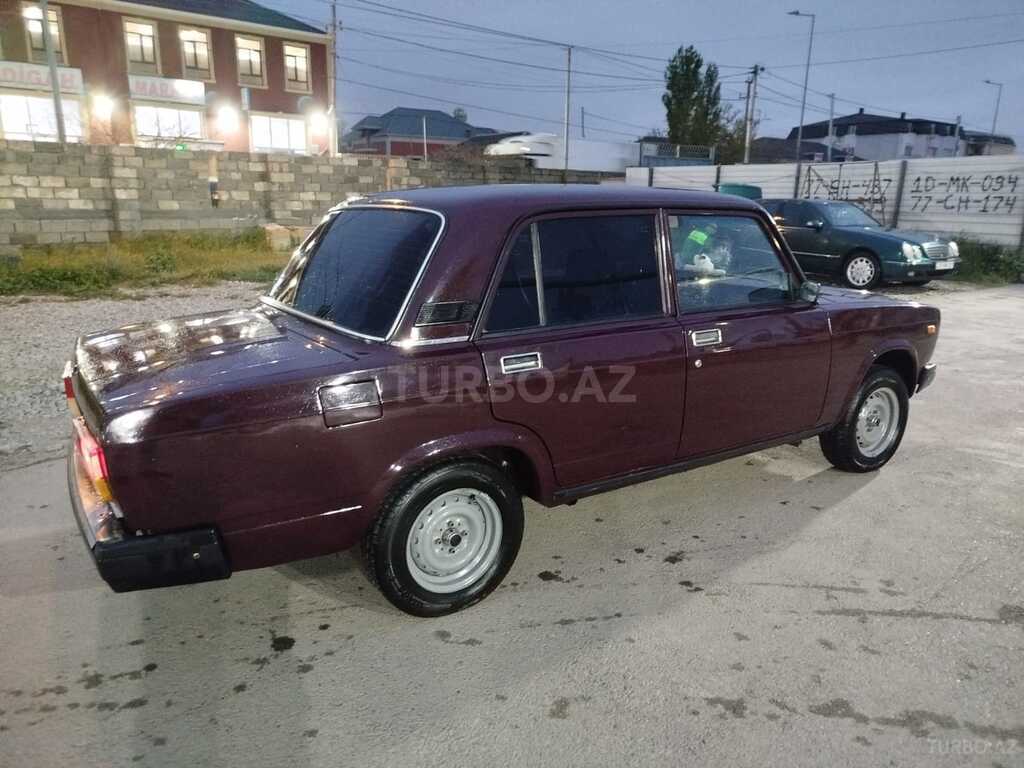 LADA (VAZ) 2107