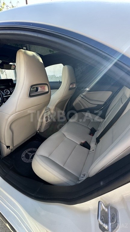 Mercedes CLA 250 4MATIC