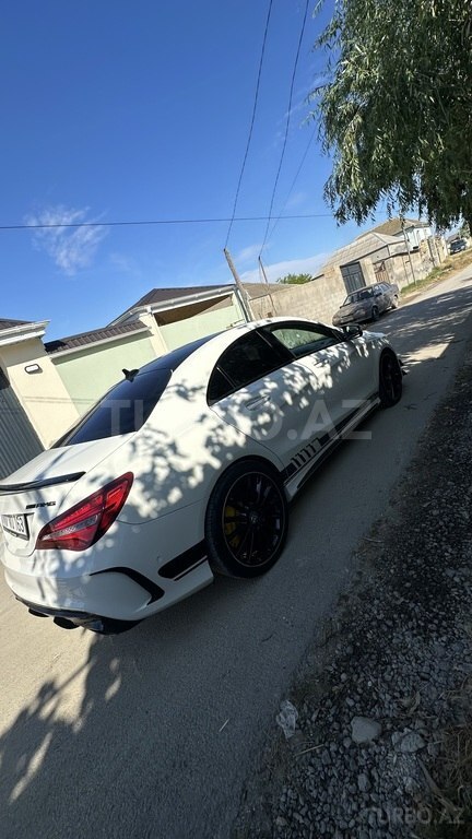 Mercedes CLA 250 4MATIC