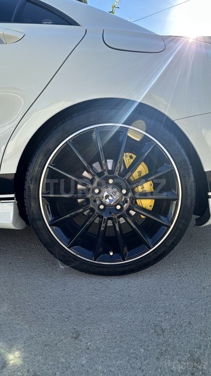 Mercedes CLA 250 4MATIC