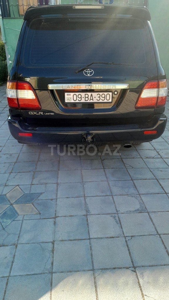 Toyota Land Cruiser