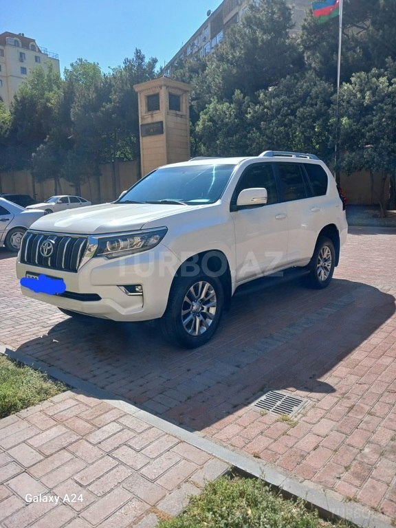 Toyota Land Cruiser Prado