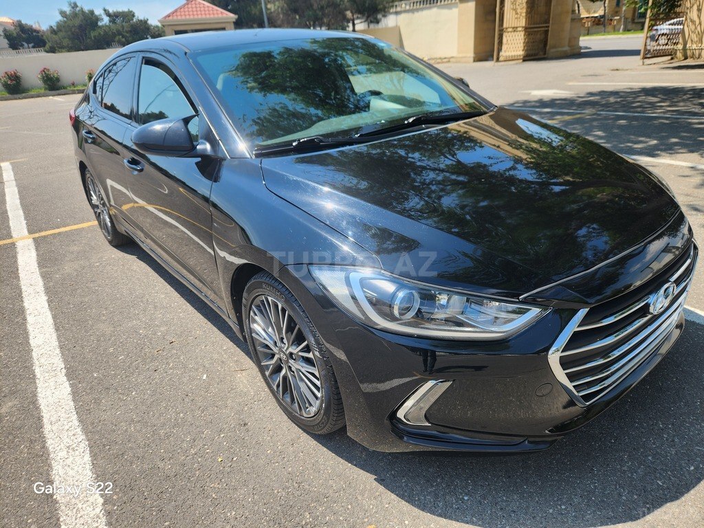 Hyundai Elantra