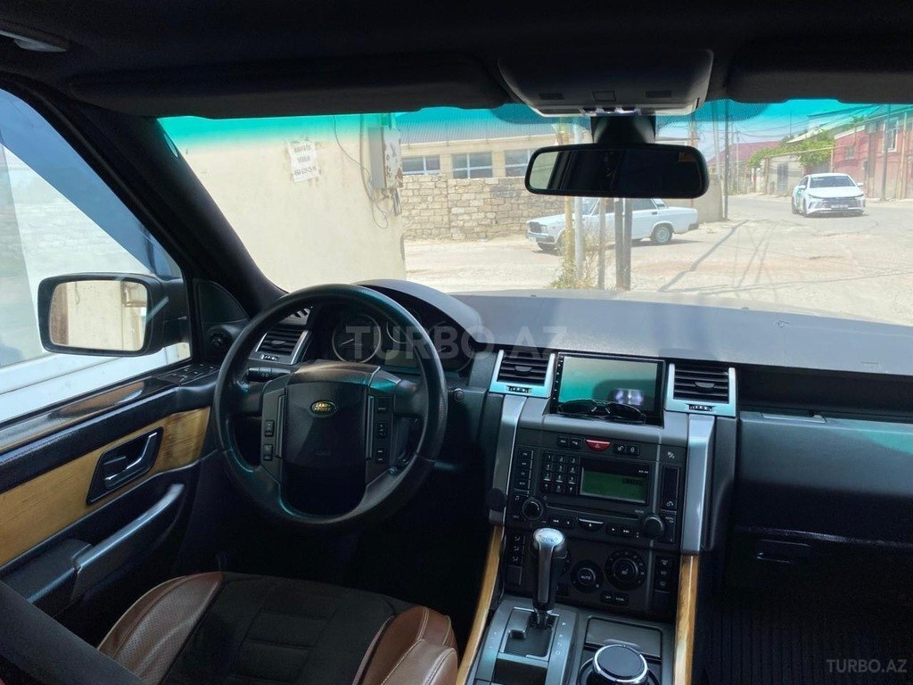 Land Rover RR Sport