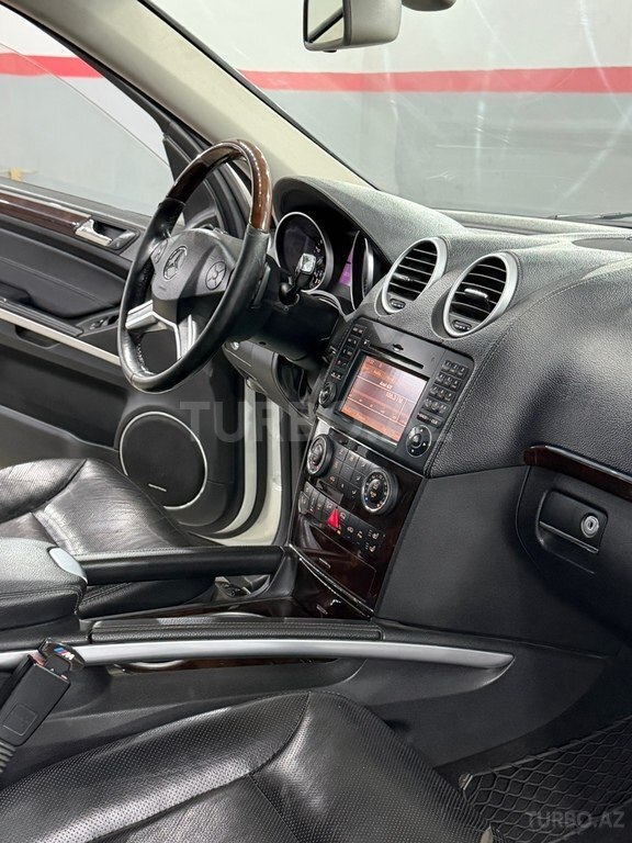 Mercedes GL 550 4MATIC