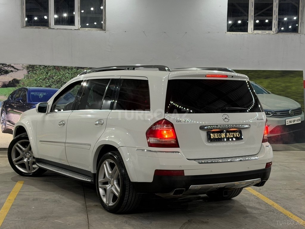 Mercedes GL 550 4MATIC