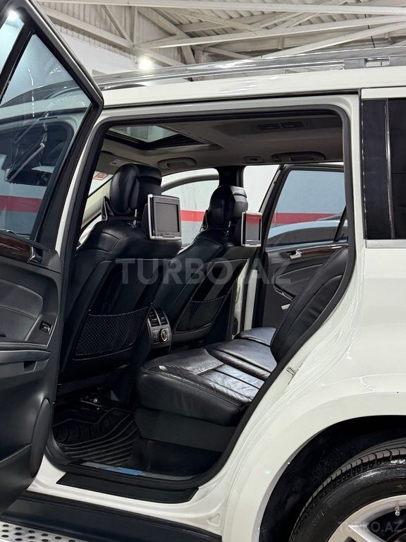 Mercedes GL 550 4MATIC