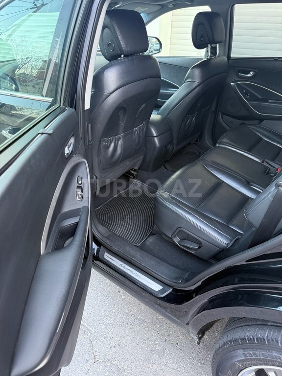 Hyundai Grand Santa Fe