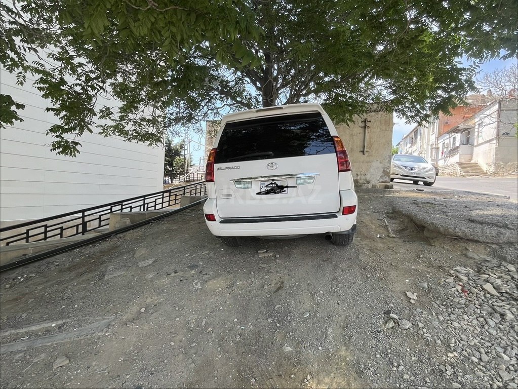 Toyota Land Cruiser Prado