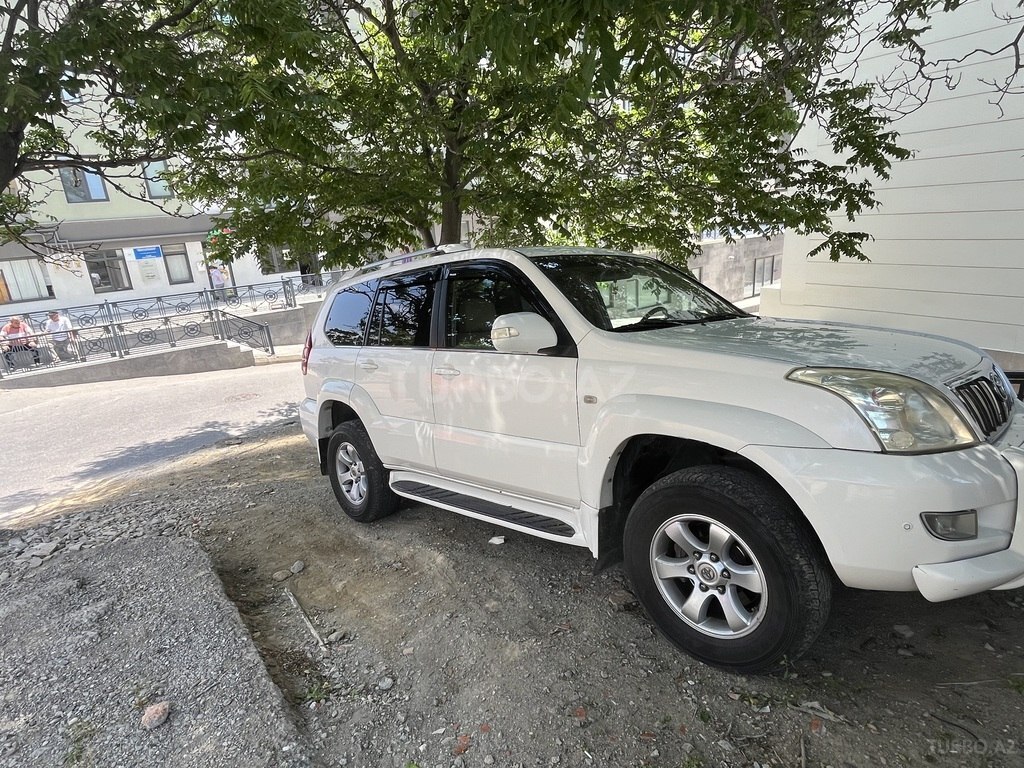 Toyota Land Cruiser Prado