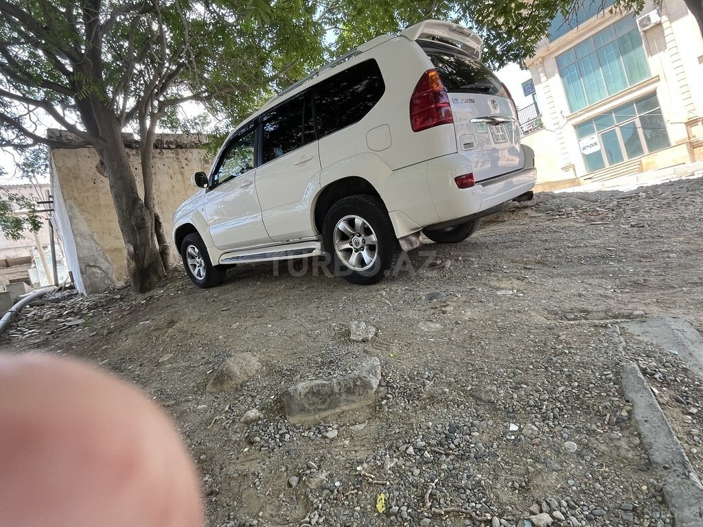 Toyota Land Cruiser Prado