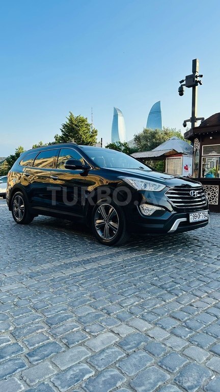 Hyundai Grand Santa Fe