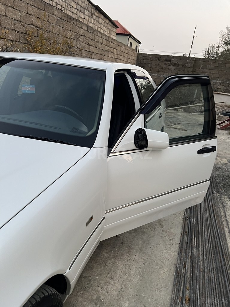 Mercedes S 300