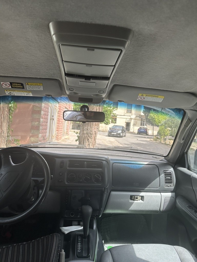 Mitsubishi Montero Sport
