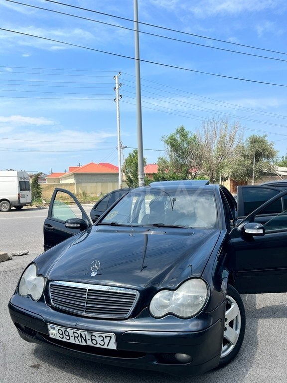 Mercedes C 180