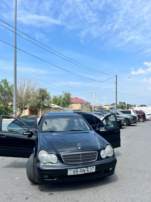 Mercedes C 180