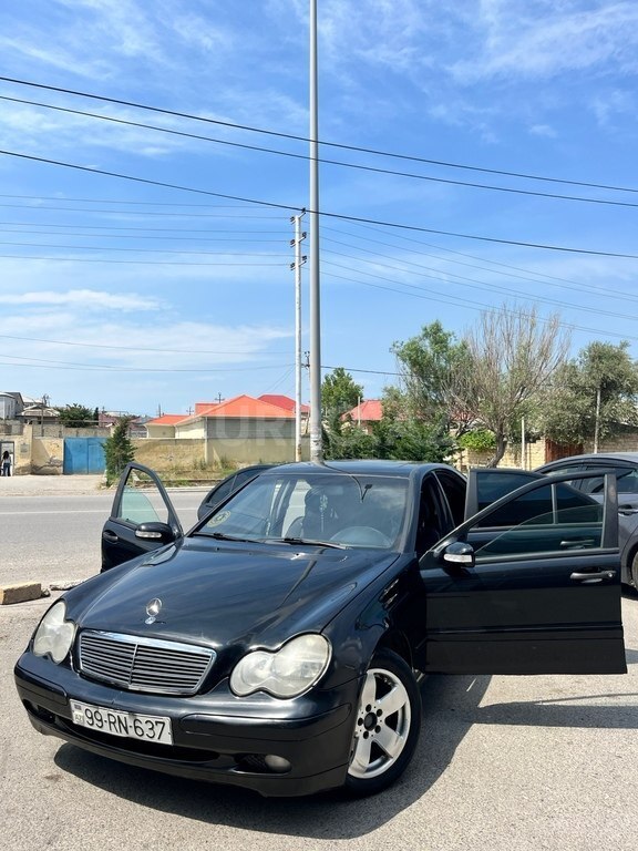 Mercedes C 180