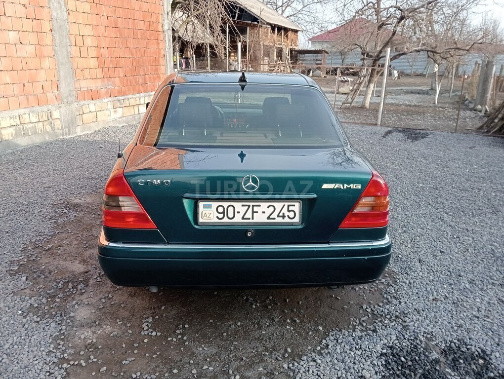 Mercedes C 180