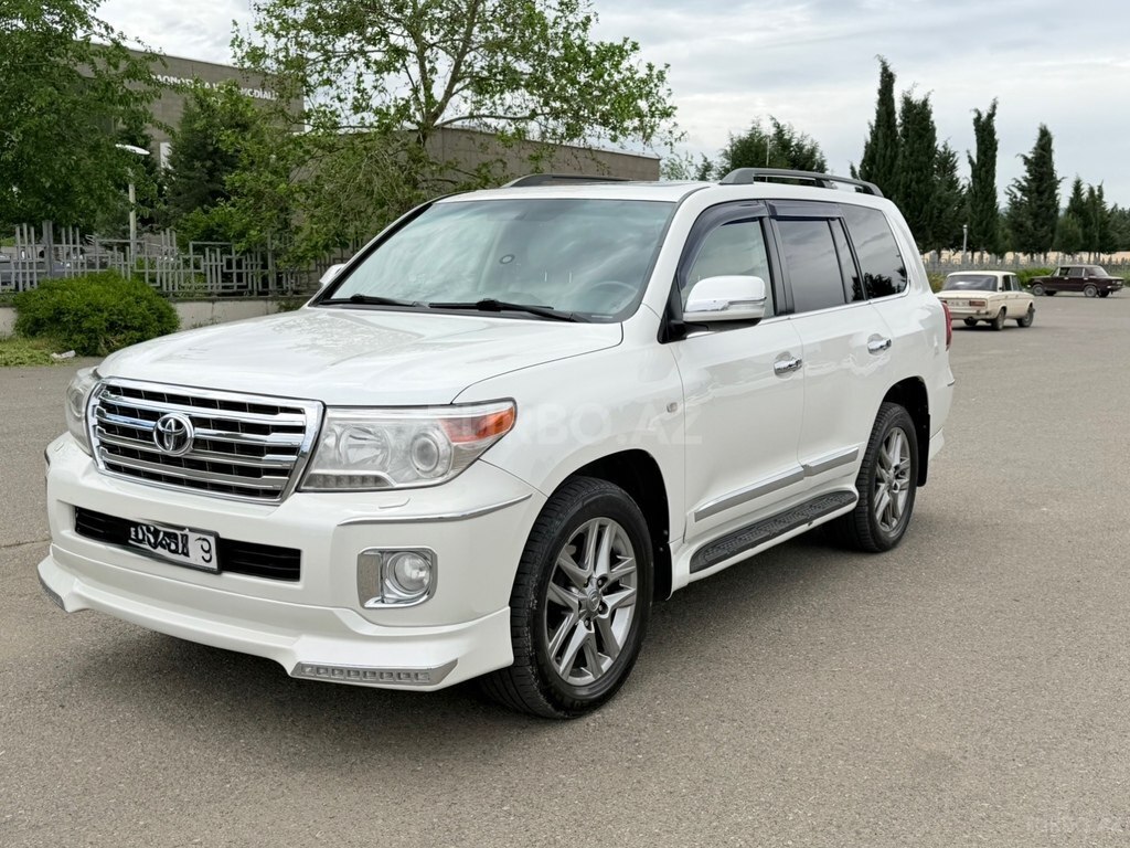 Toyota Land Cruiser