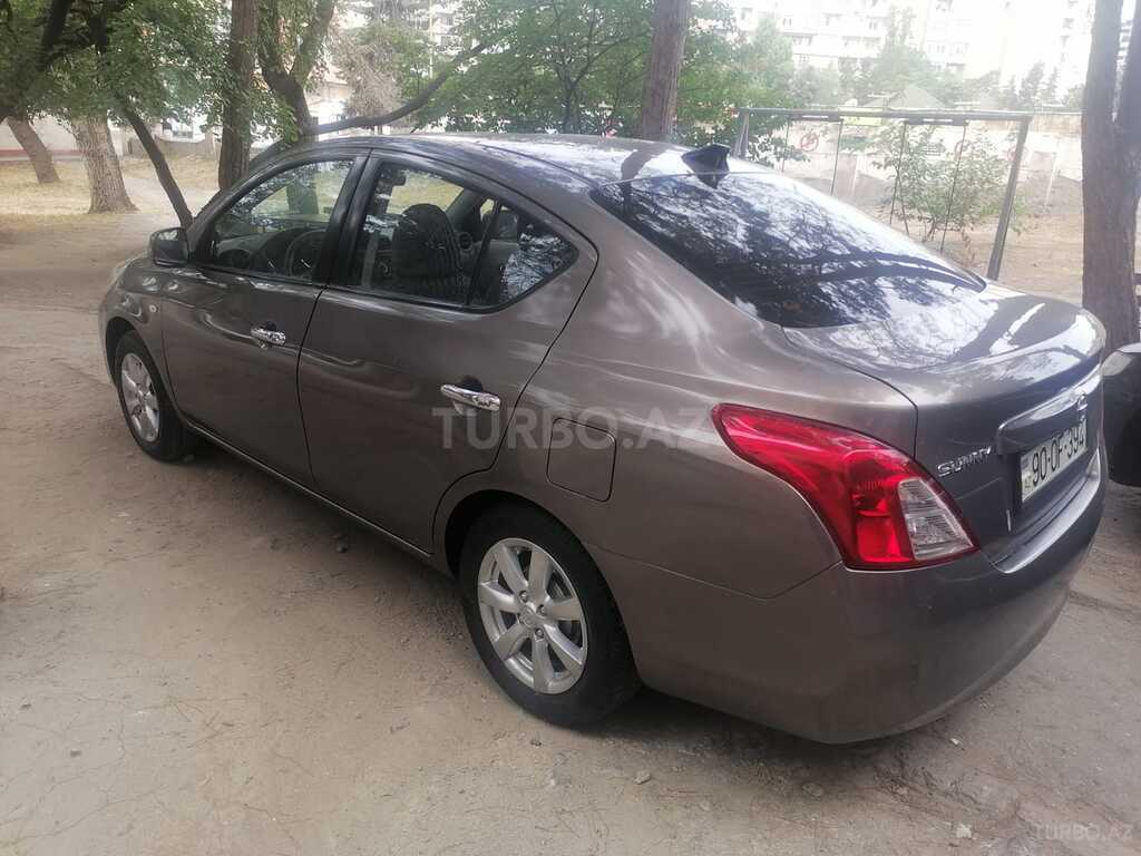 Nissan Sunny