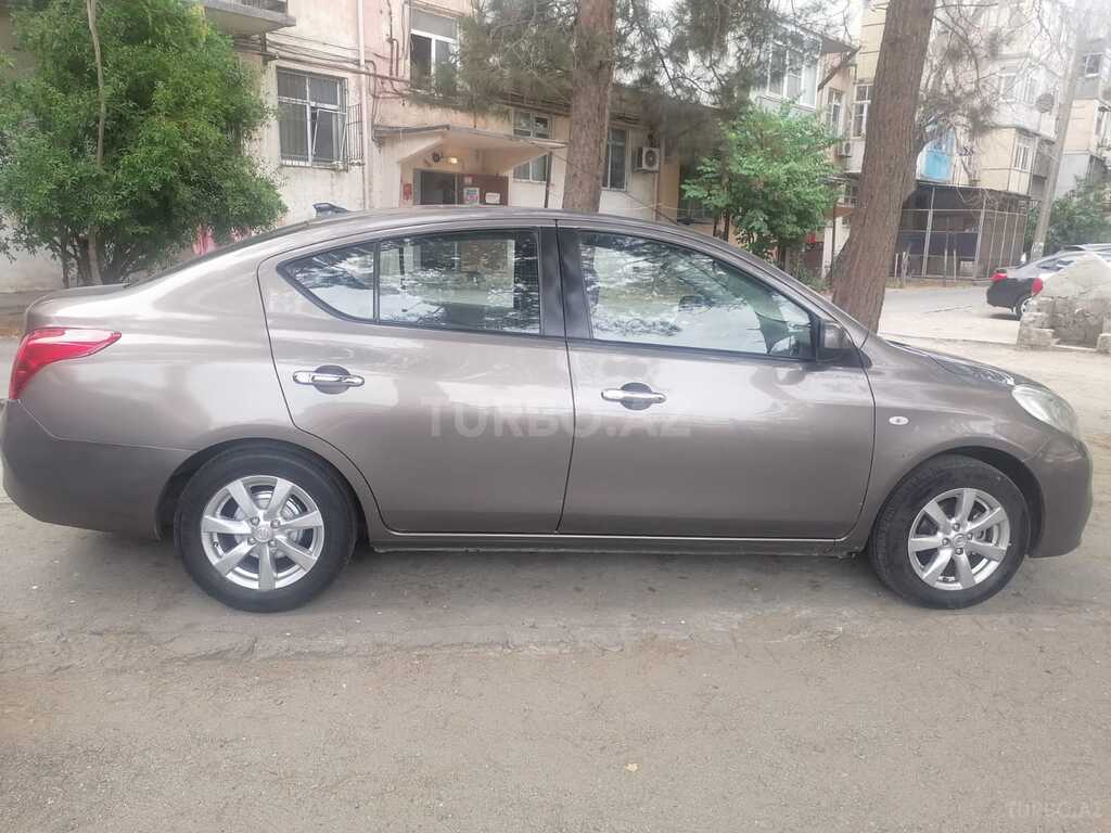 Nissan Sunny