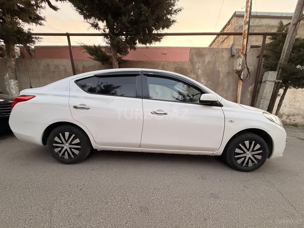 Nissan Sunny