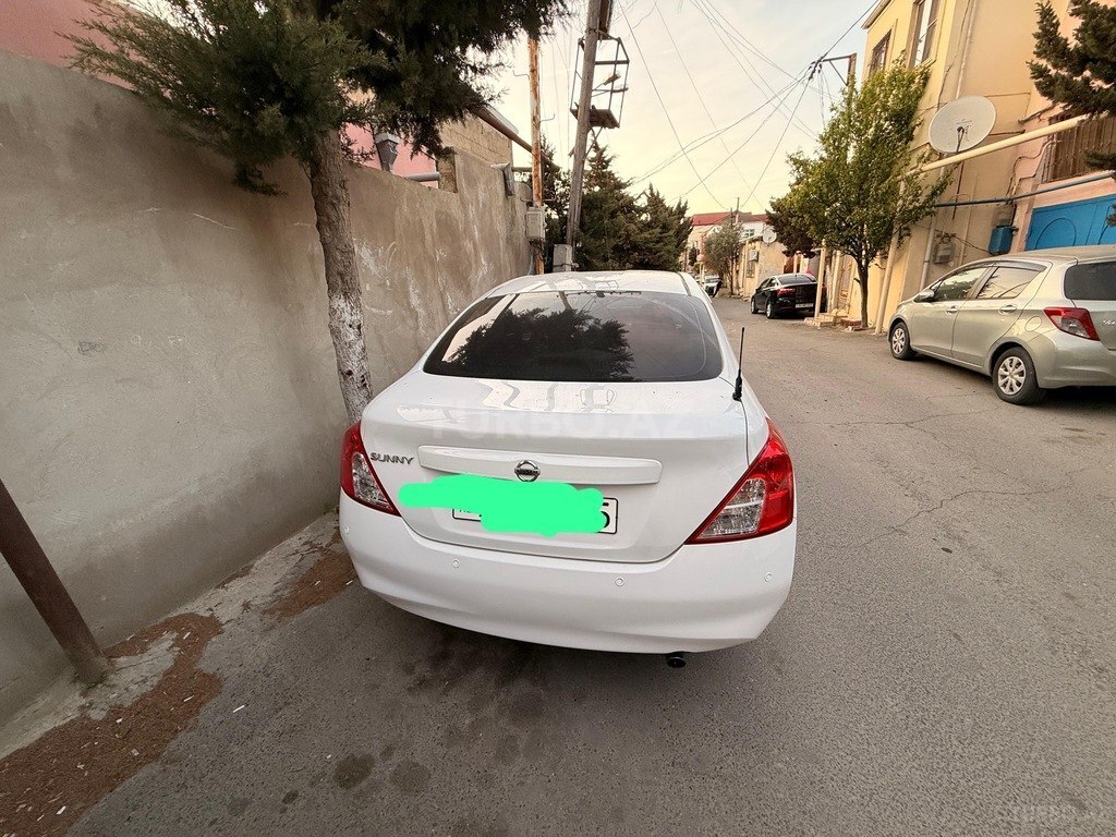 Nissan Sunny