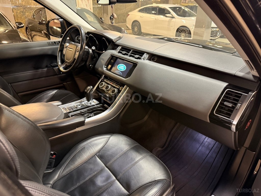 Land Rover RR Sport