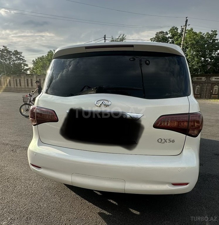 Infiniti QX56