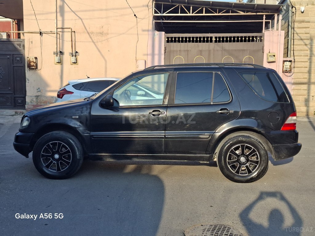 Mercedes ML 320