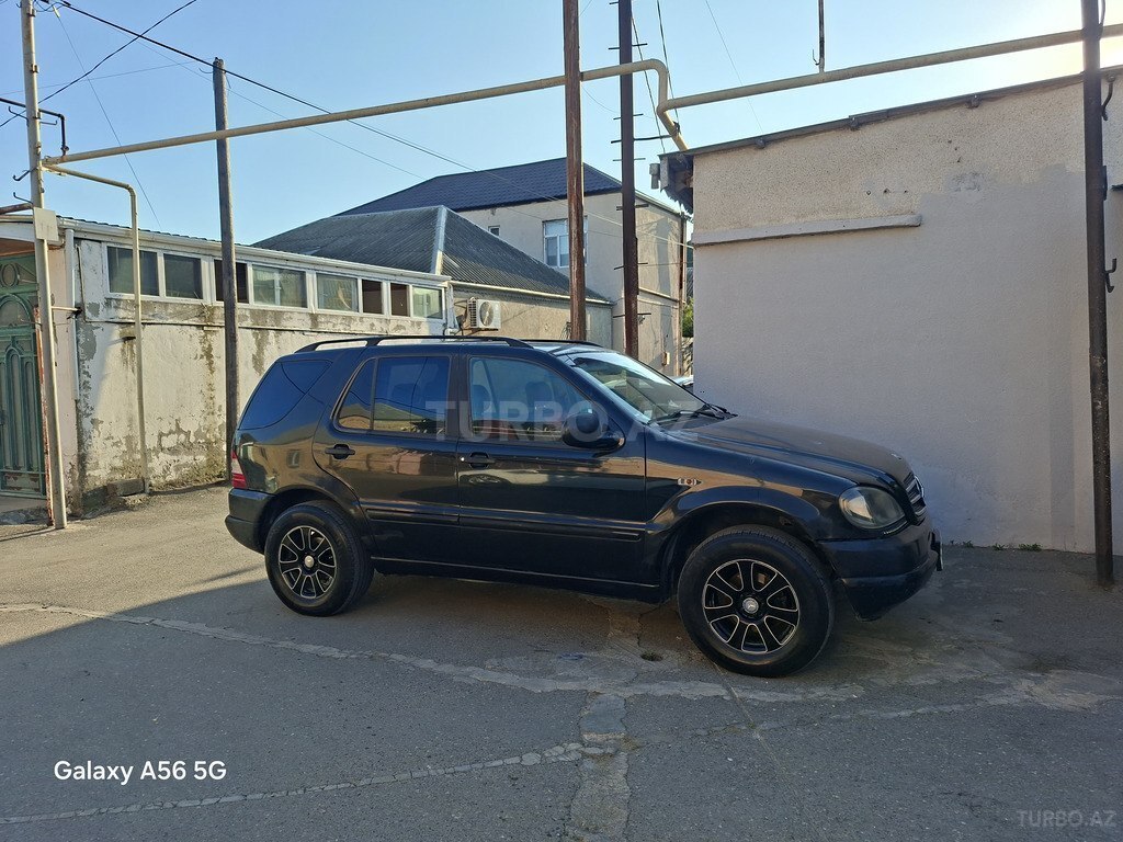 Mercedes ML 320
